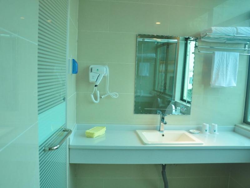 Greentree Alliance Sanya Jiyang District Yalongwan Road Hotel Екстер'єр фото